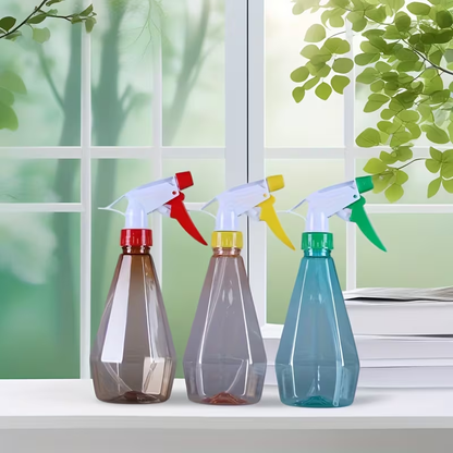 Wholesale plastic spray bottles, random colors, gourd-shaped design.