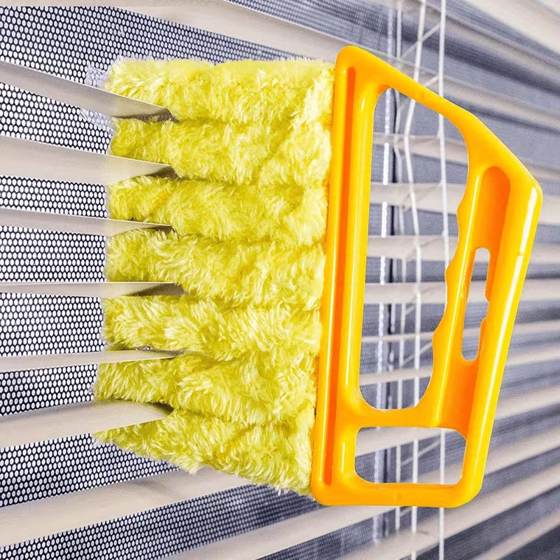 1 Washable Window Cleaning Brush - Made of Microfiber Material