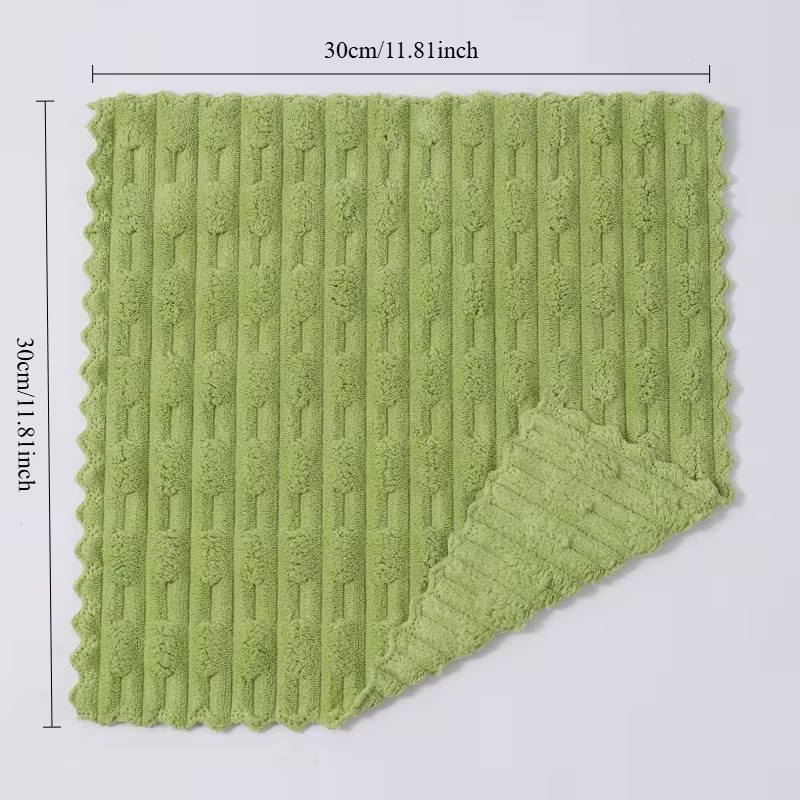 A set of 5 thickened microfiber cleaning cloths, highly absorbent, soft to the touch, and versatile.